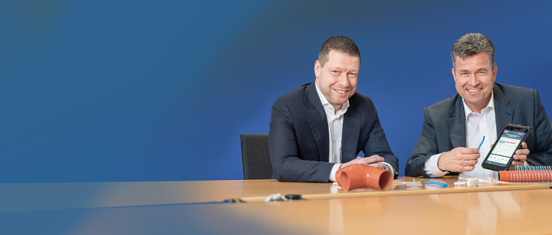 Diretoria Executiva da Masterduct na demonstração do aplicativo AMPIUS Humor: Diretoria Executiva da Masterduct na demonstração do aplicativo AMPIUS